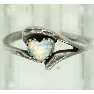 925 STERLING Wheeler Mfg Co WMco opal heart ring petit point setting size 8 1/2
